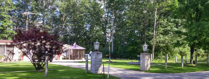 Mortons Motel - From Web Listing (newer photo)